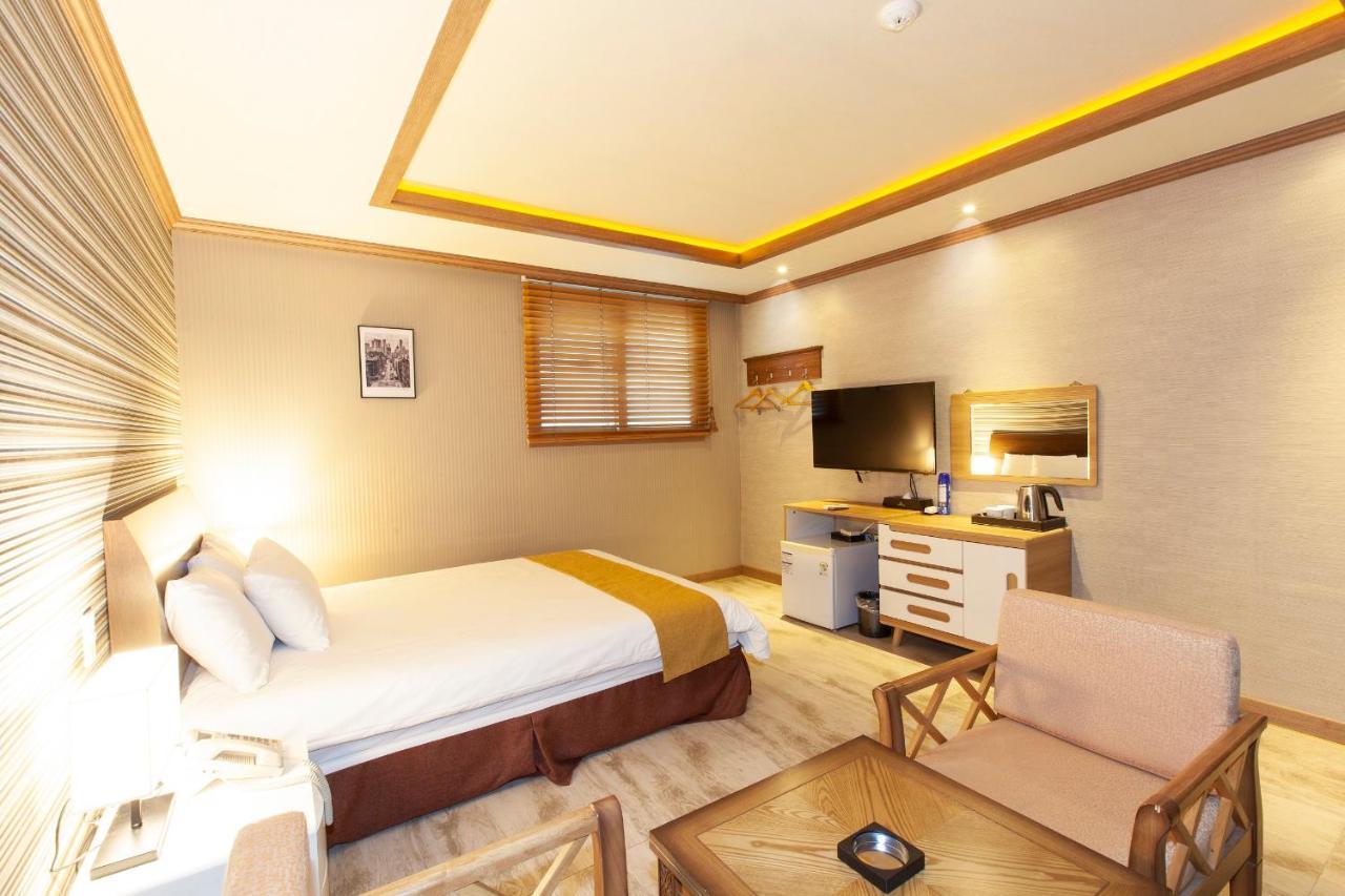 Sahara Hotel Jeju Bagian luar foto